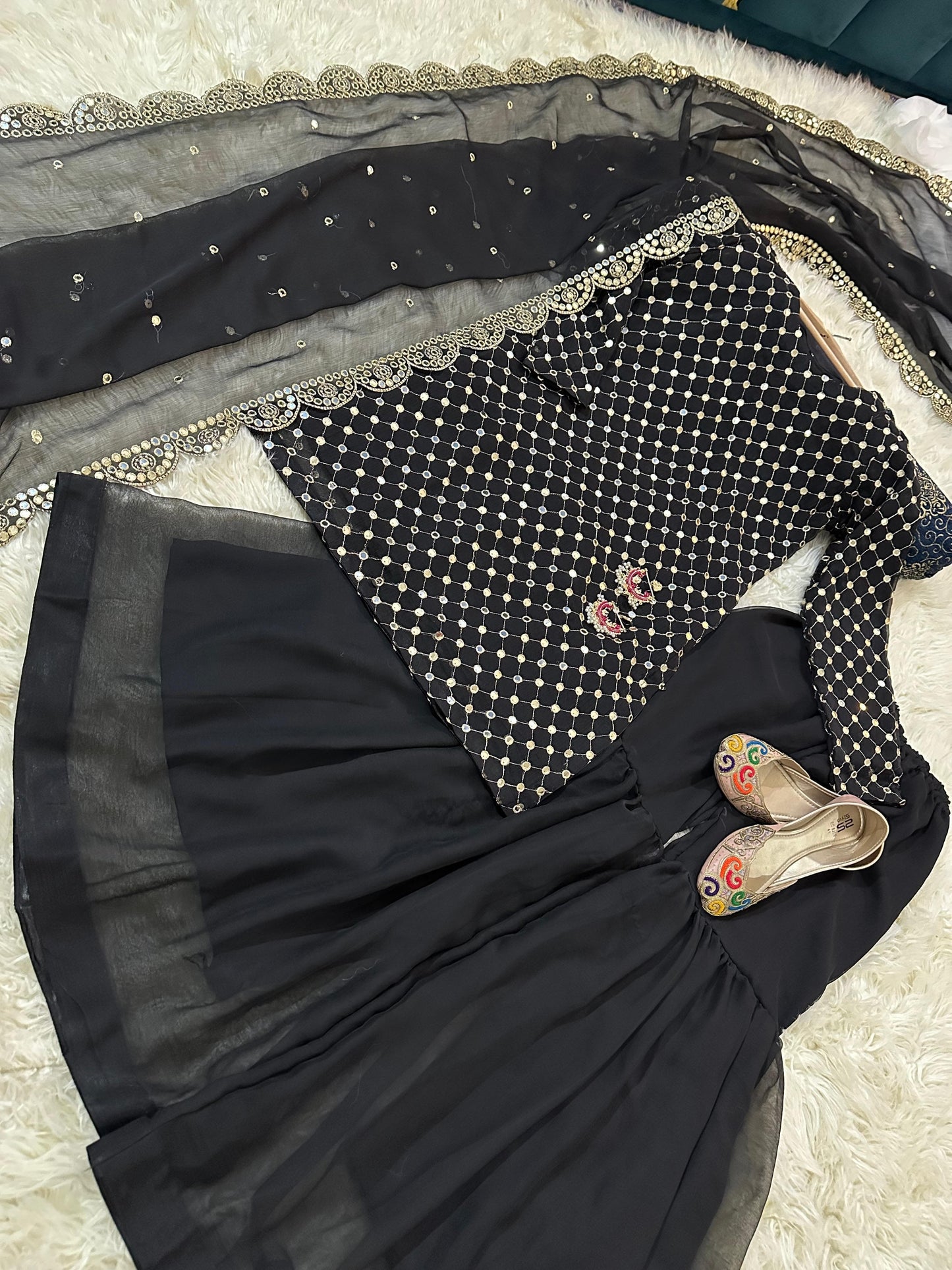 Lotus (black)