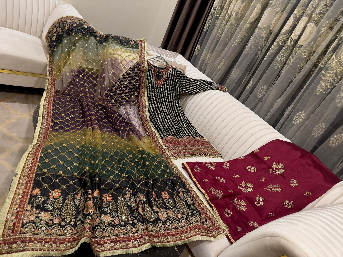 Dandelion (BLACK and RED)