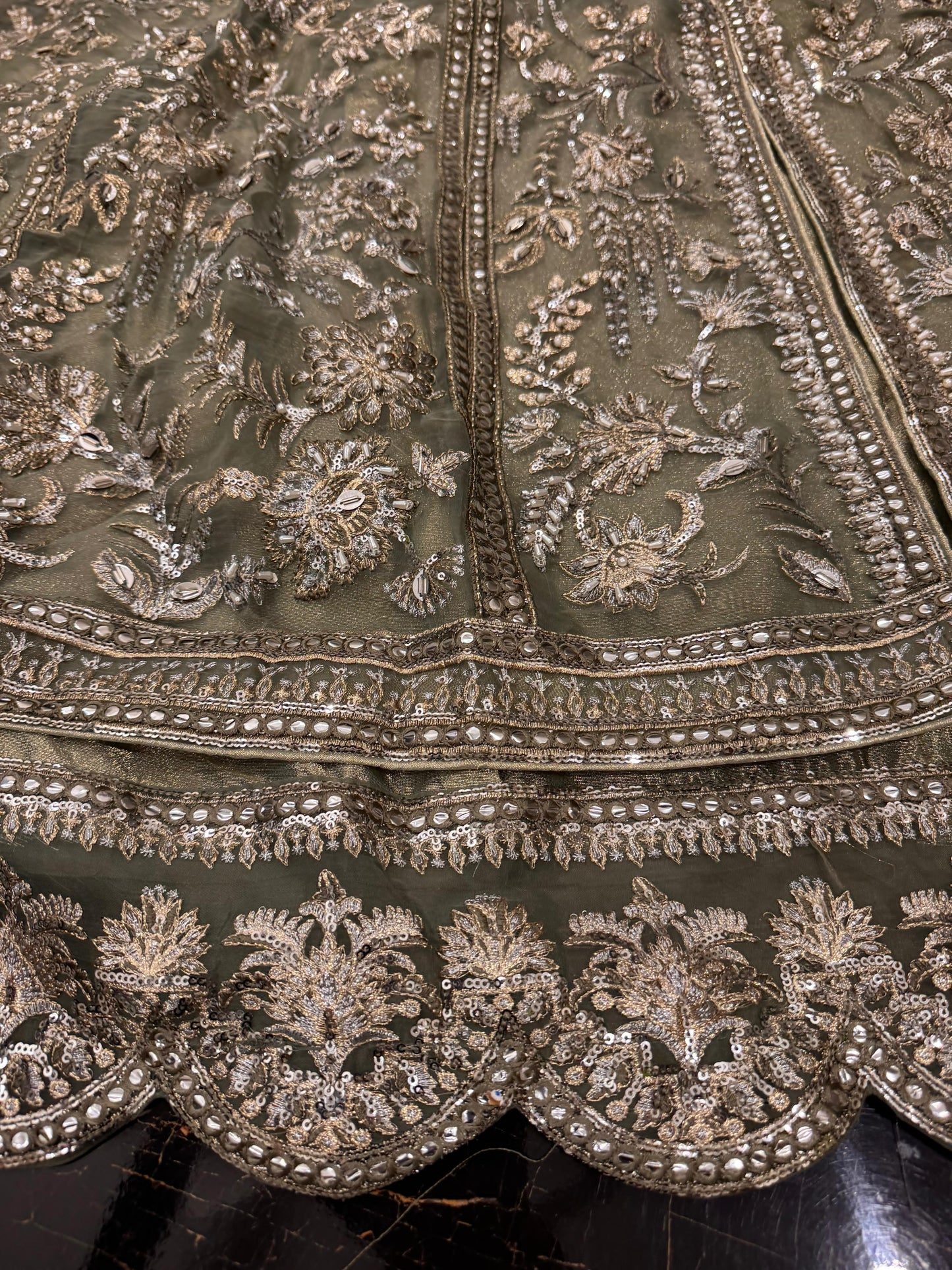 Anonemous (ICE MEHNDI GREEN)