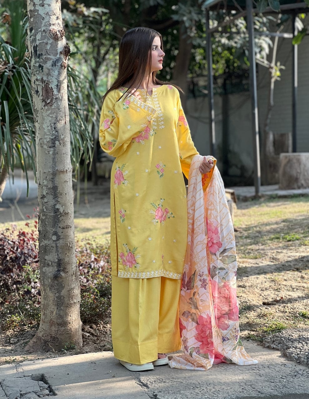 Forsythia (BUTTER YELLOW)