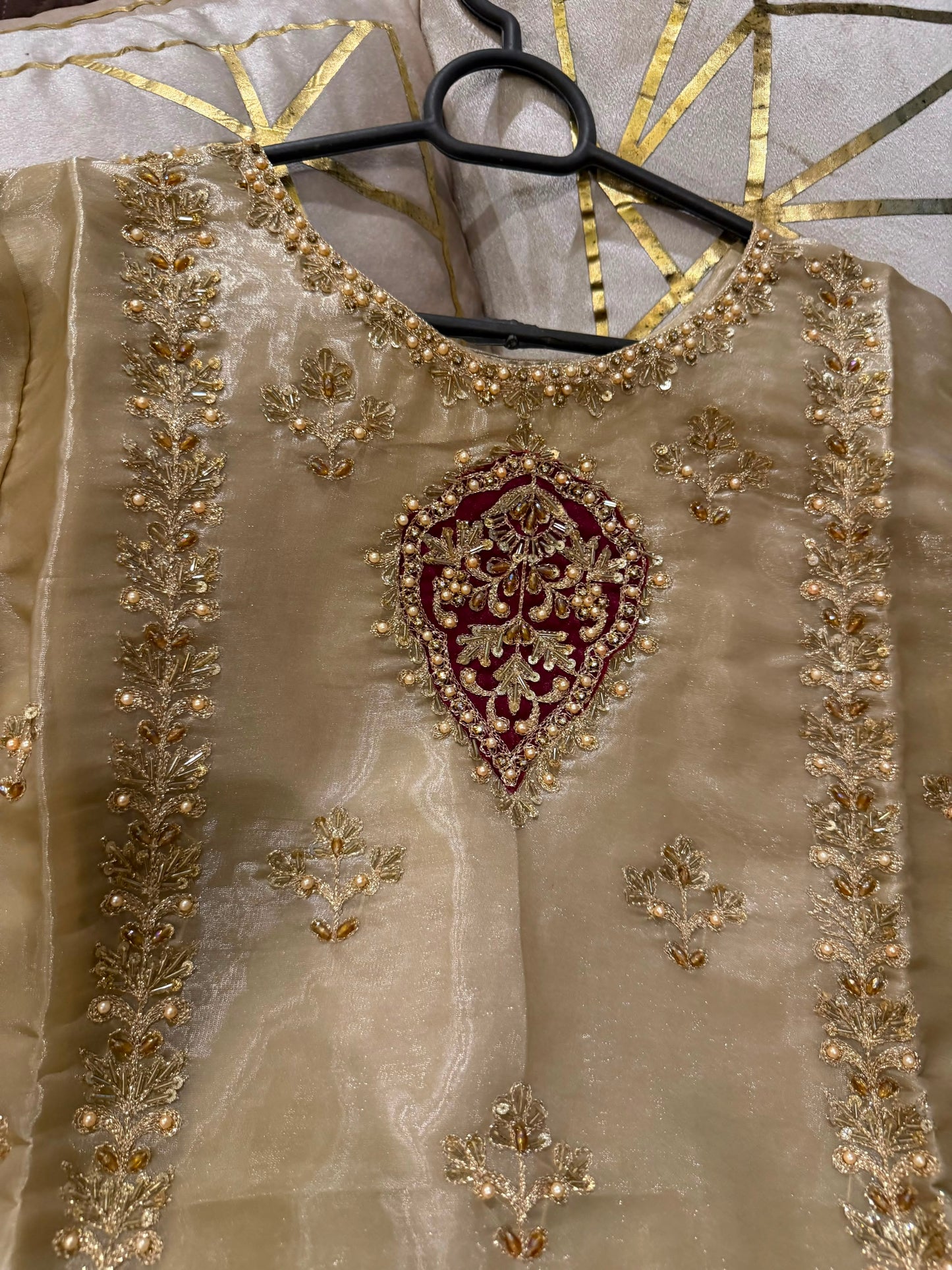 ZARA (gold beige)