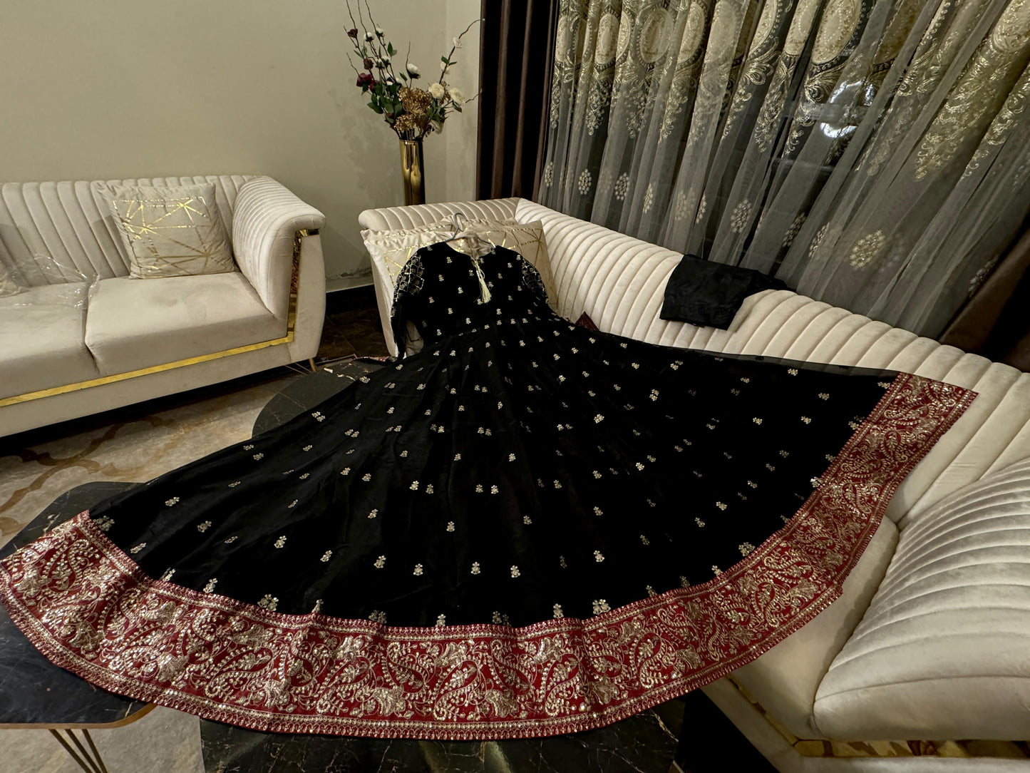 Gladiolus (BLACK and RED)