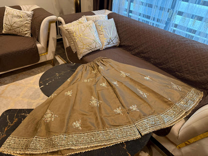 HANIYA (CAMEL BROWN)