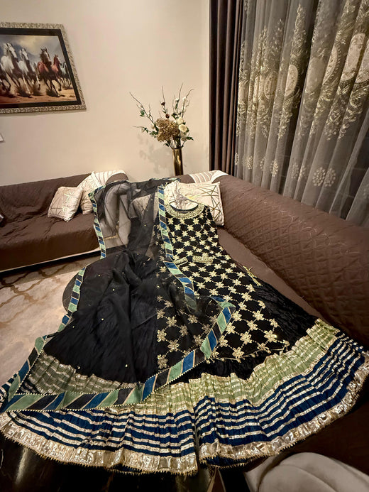 Veronica (BLACK)