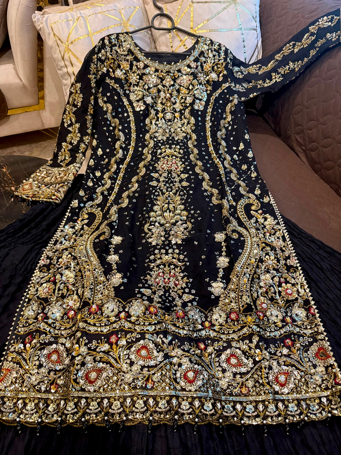 GULAAB (black)