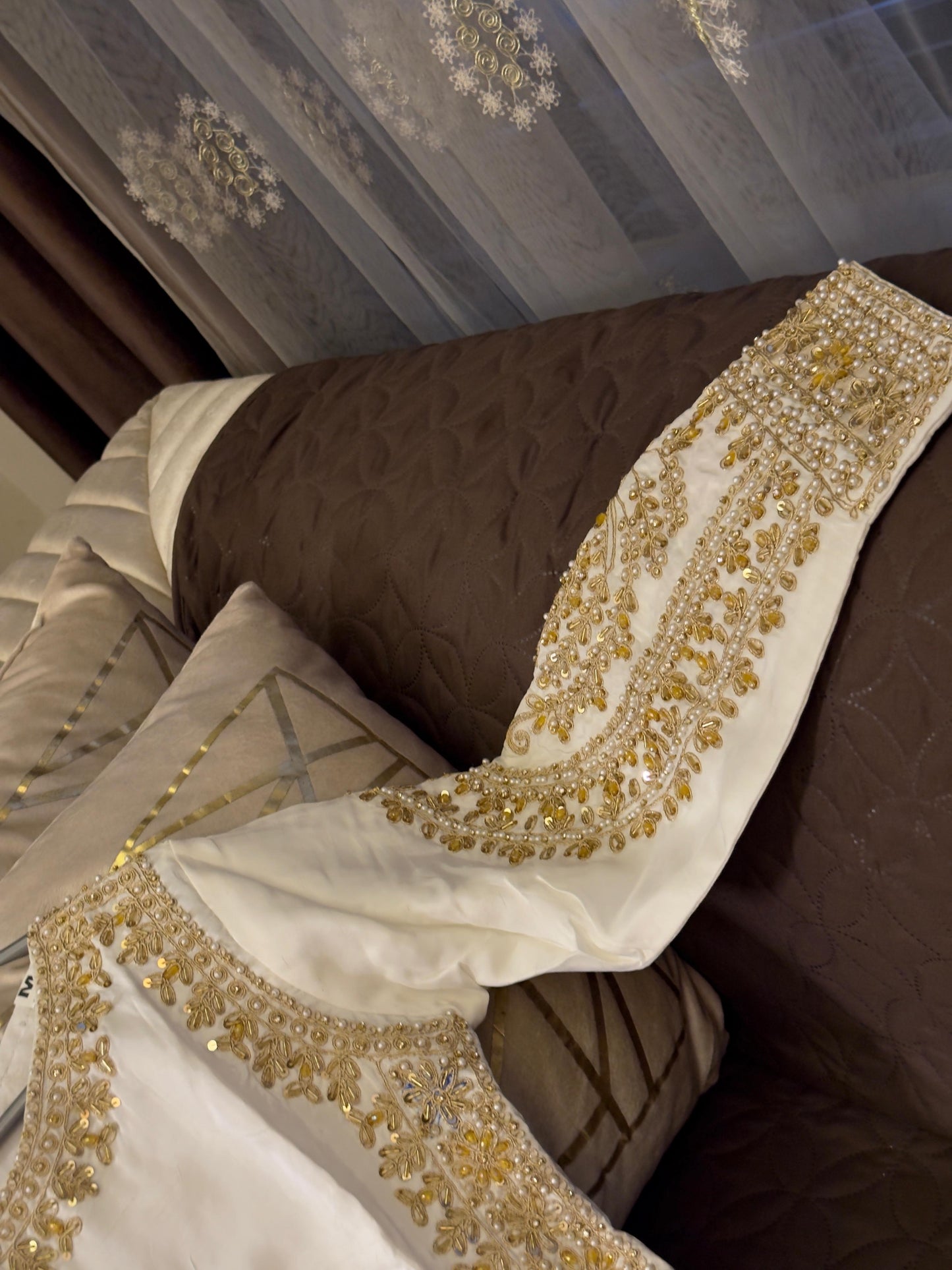 Camellia (WHITE GOLD)