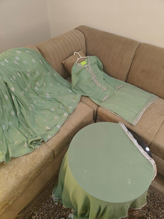 Hellebore (LIGHT GREEN)