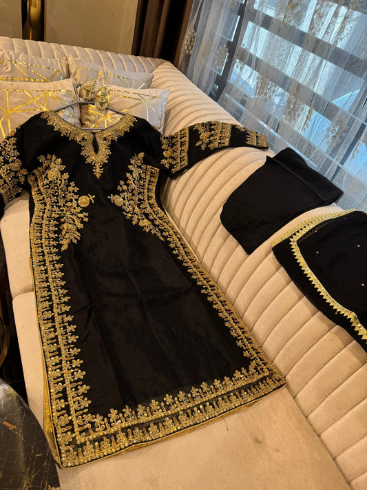 Zinnía (BLACK)