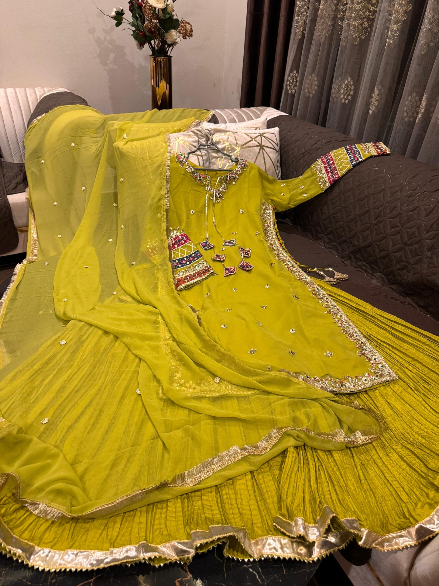 Dahlia (DHANI GREEN)