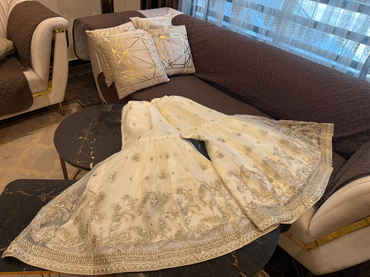Qissa (WHITE GOLD)