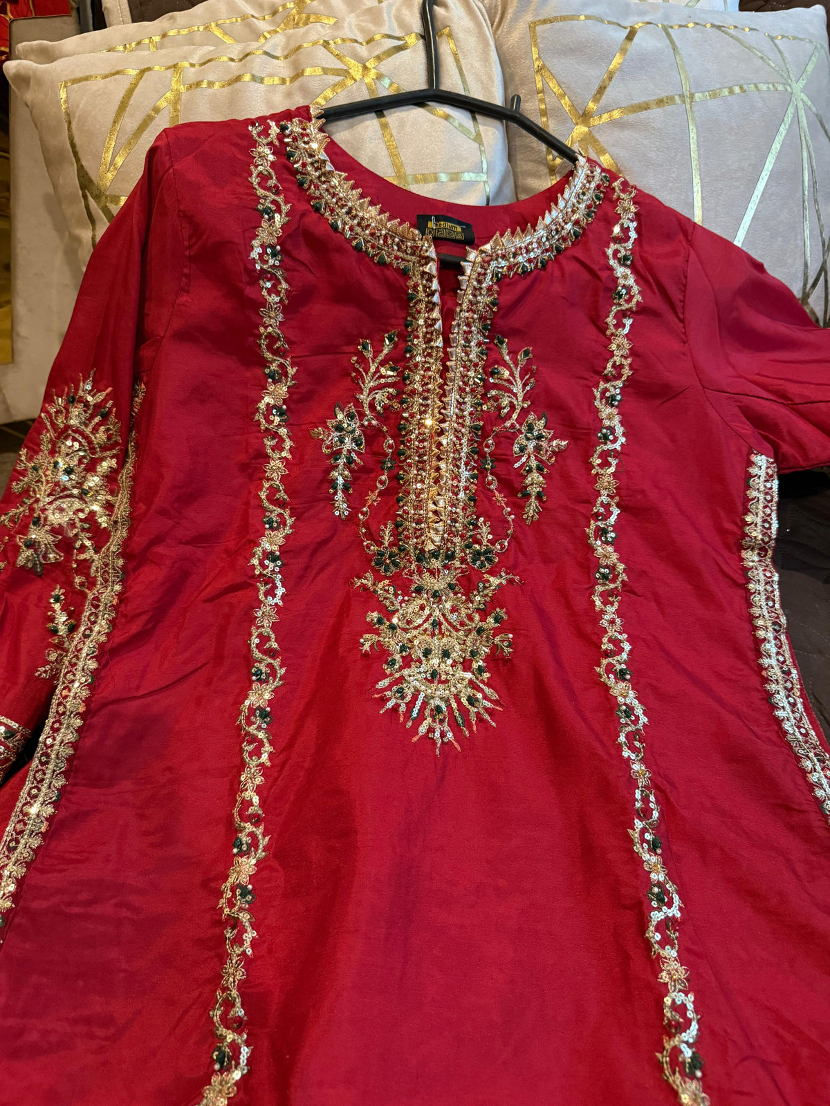 HANIYA (RED MAROON)
