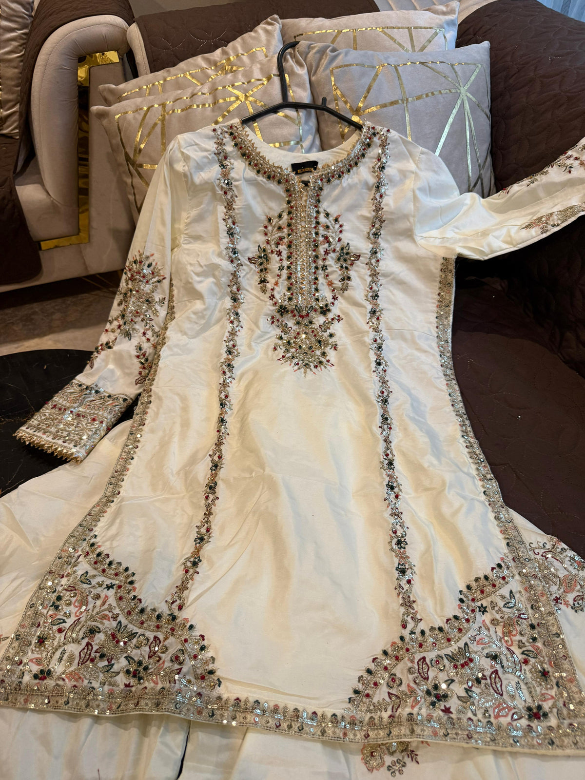 HANIYA (WHITE)