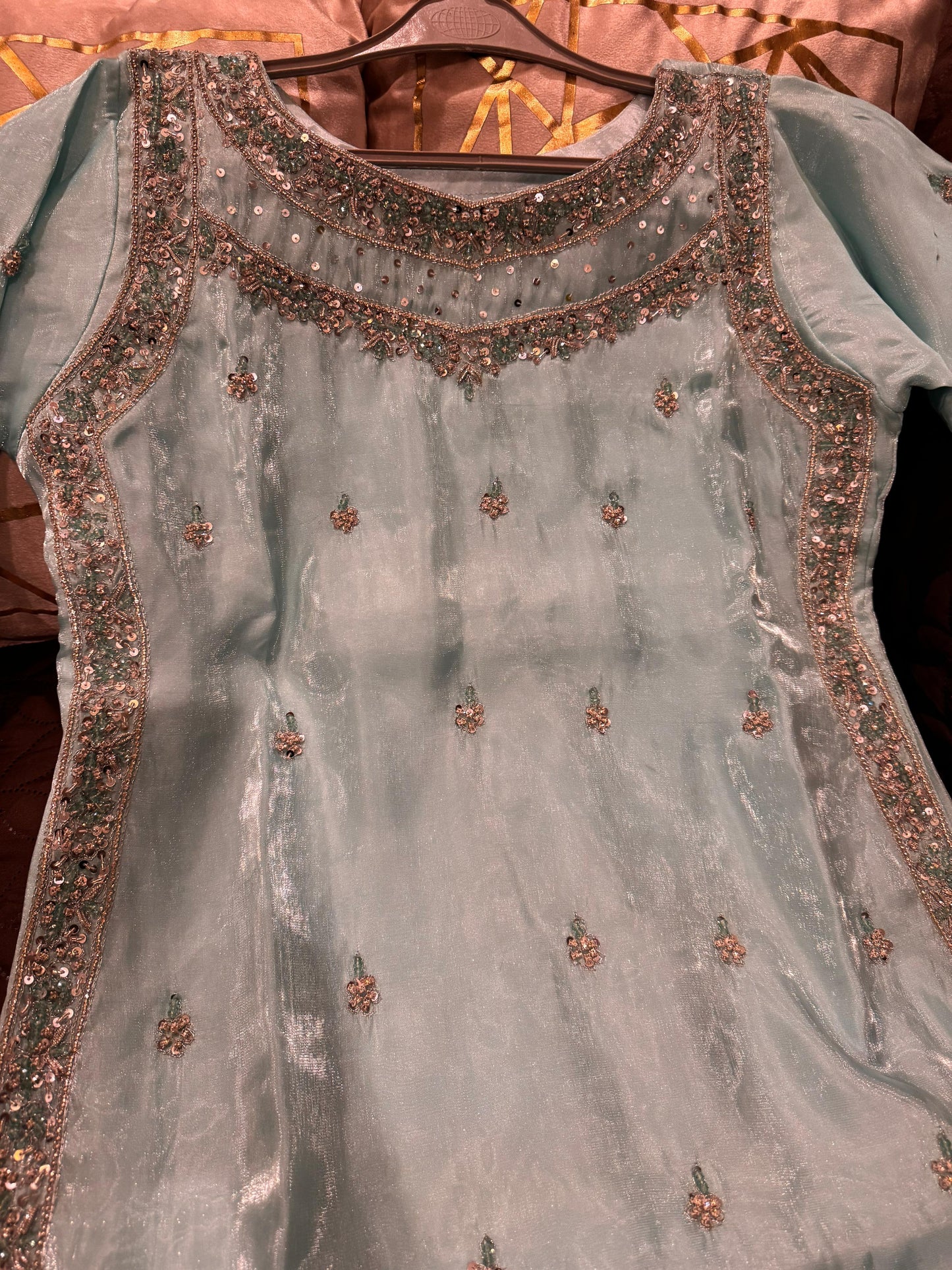 Wallflower (ICE BLUE)