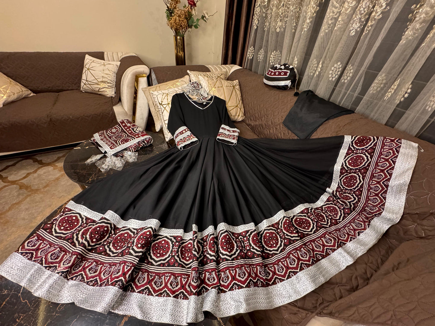 Teasel (BLACK AJRAK)