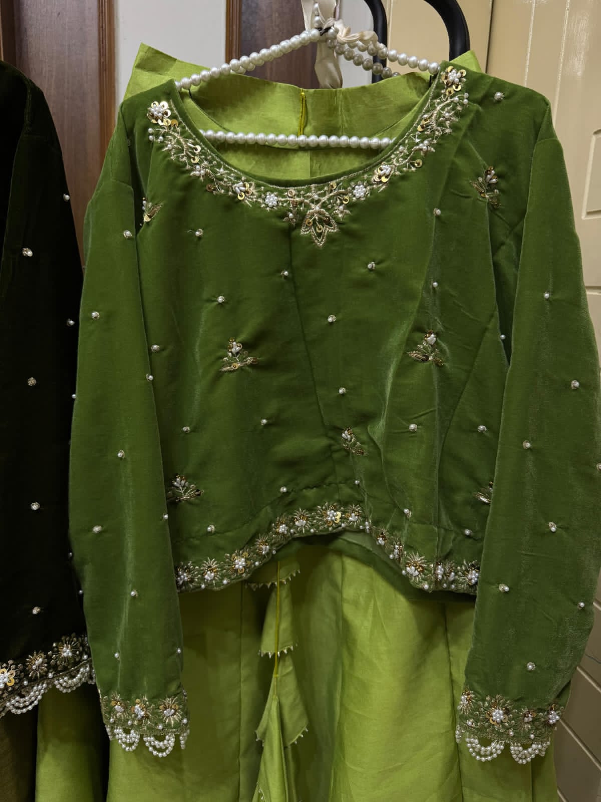 Luluser 2 (DHANI GREEN, MEHNDI)