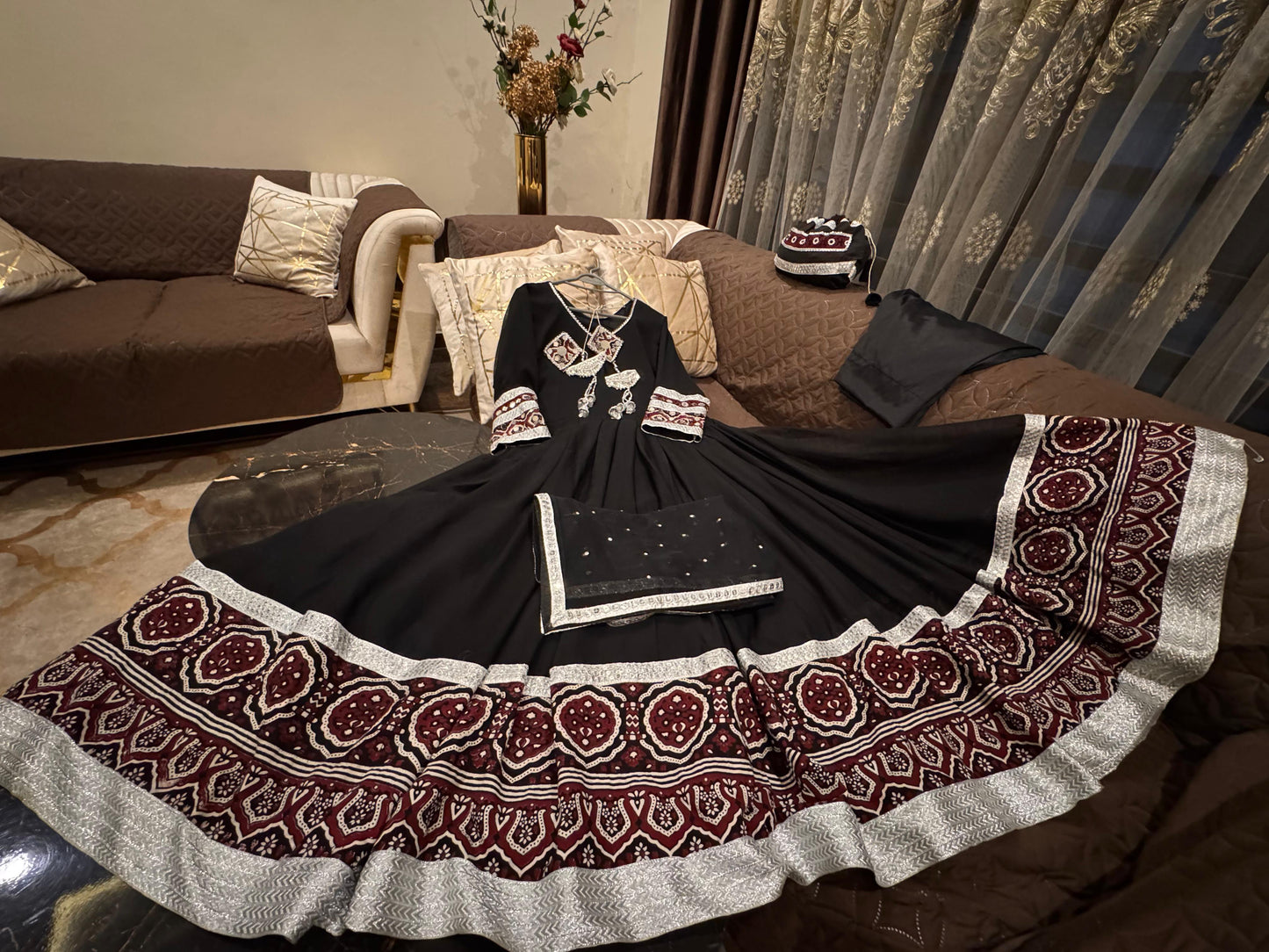 Teasel (BLACK AJRAK)