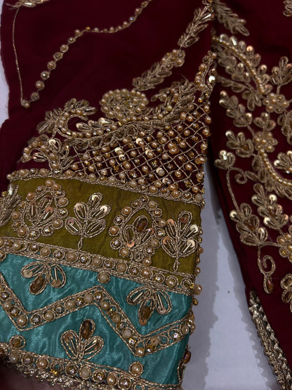 Jonquil (MAROON WITH MEHNDI GREEN)