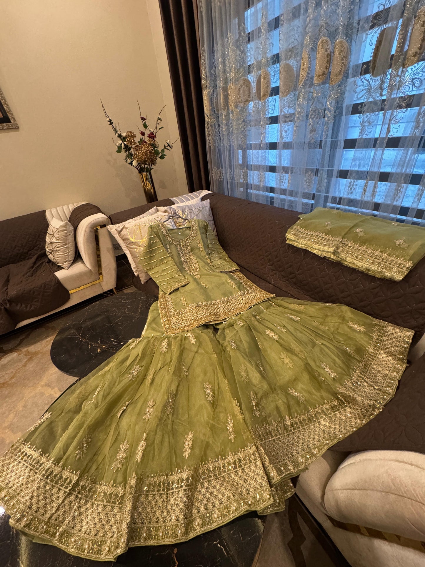 Datura (MEHNDI GREEN)