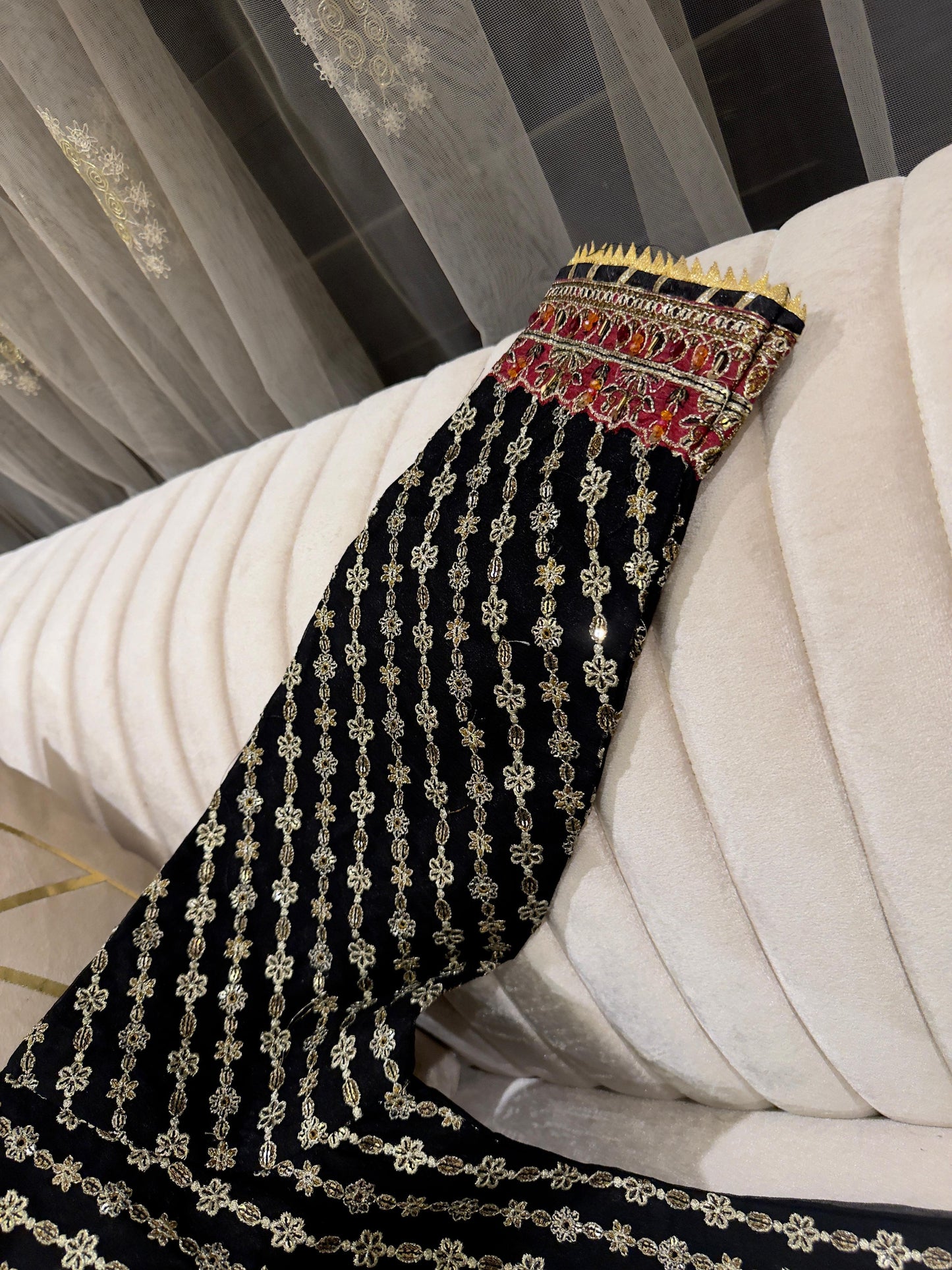 Dandelion (BLACK and RED)