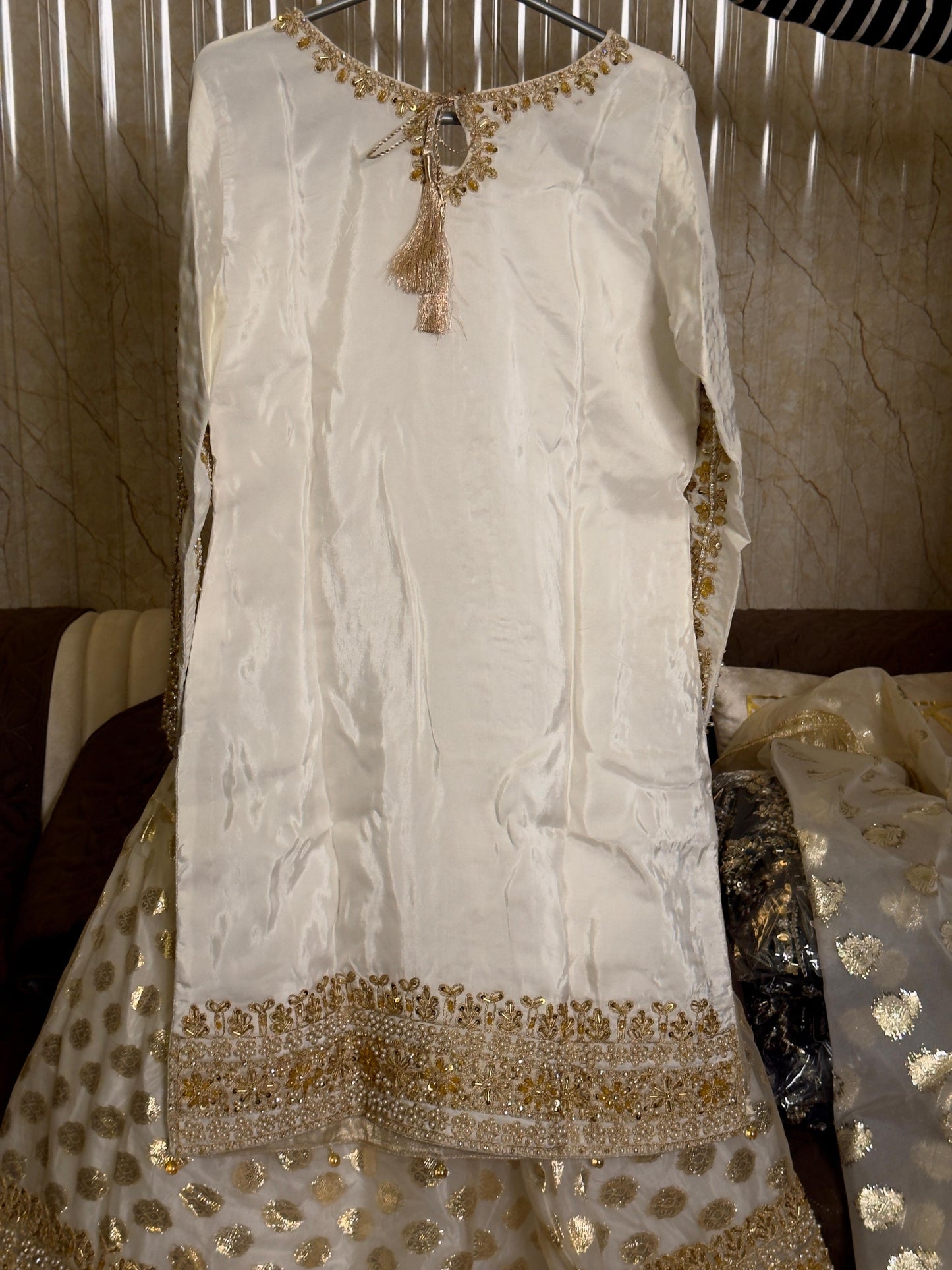 Camellia (WHITE GOLD)