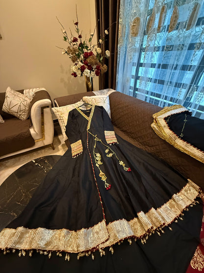 LAILA (BLACK)