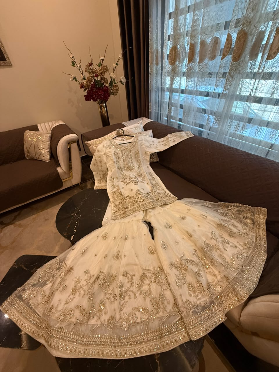 Qissa (WHITE GOLD)