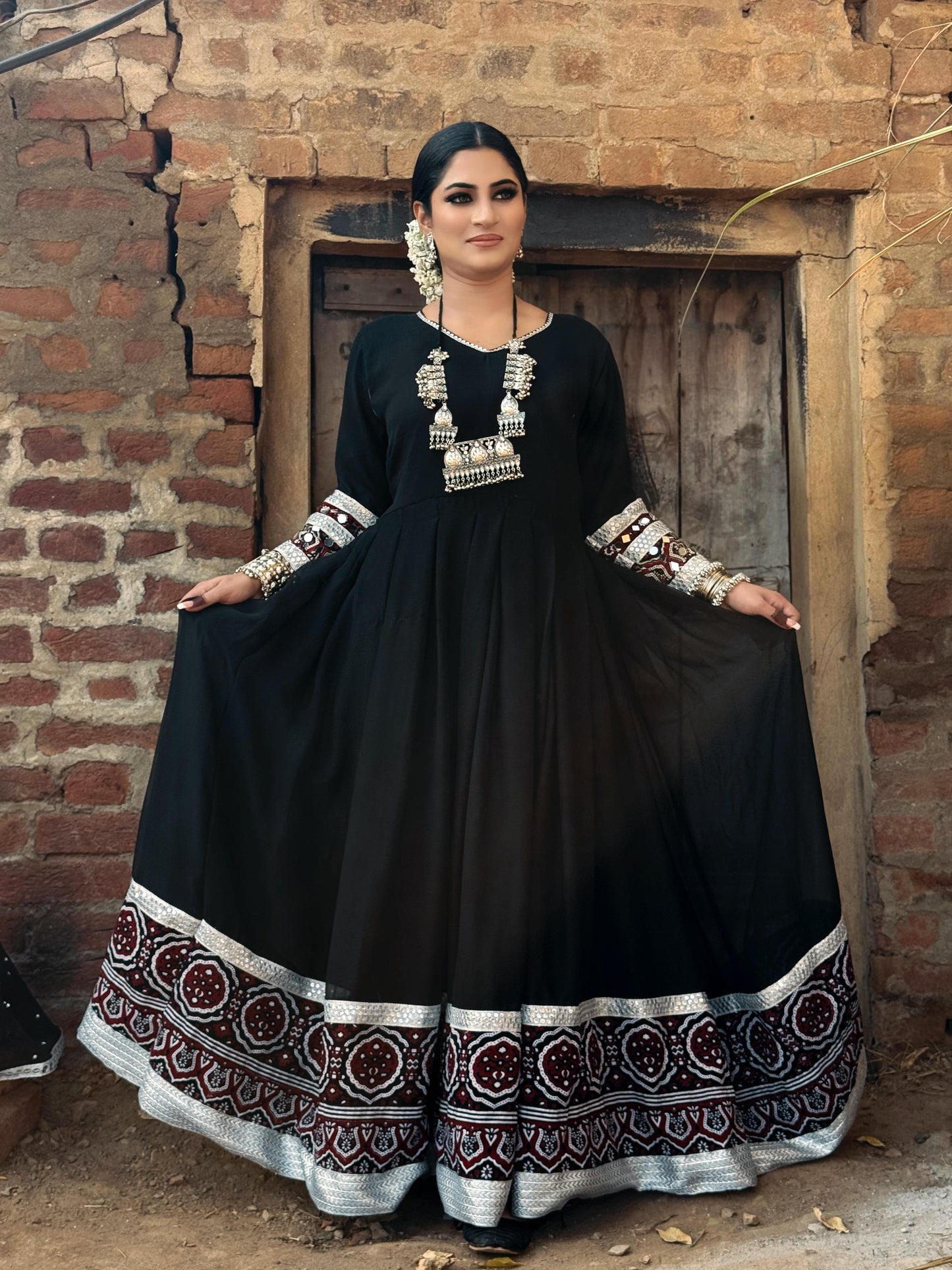 Teasel (BLACK AJRAK)