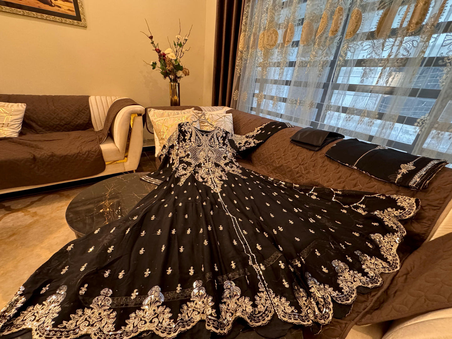 Daisies (BLACK)