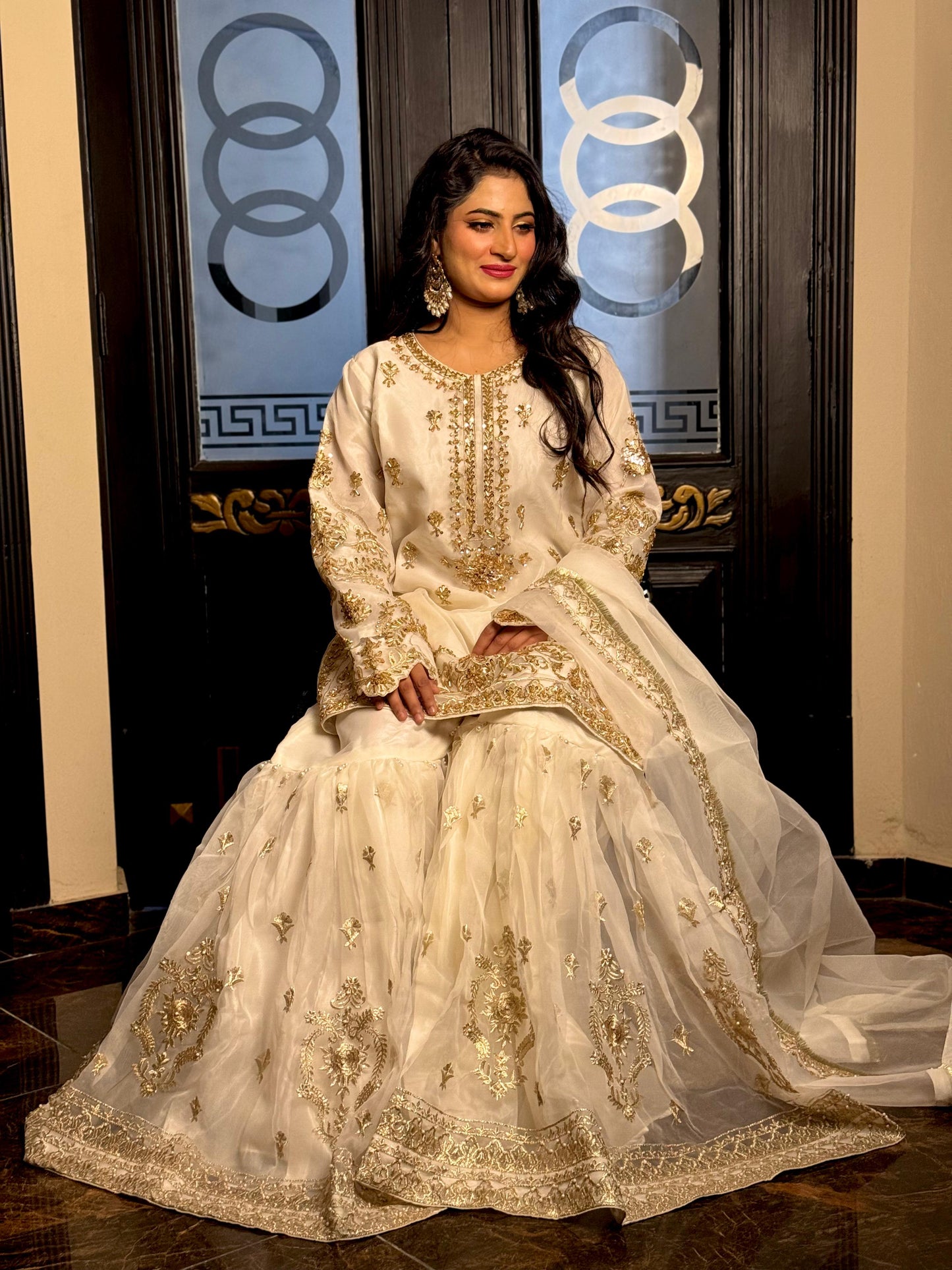 Code AAK002 (WHITE GOLD)