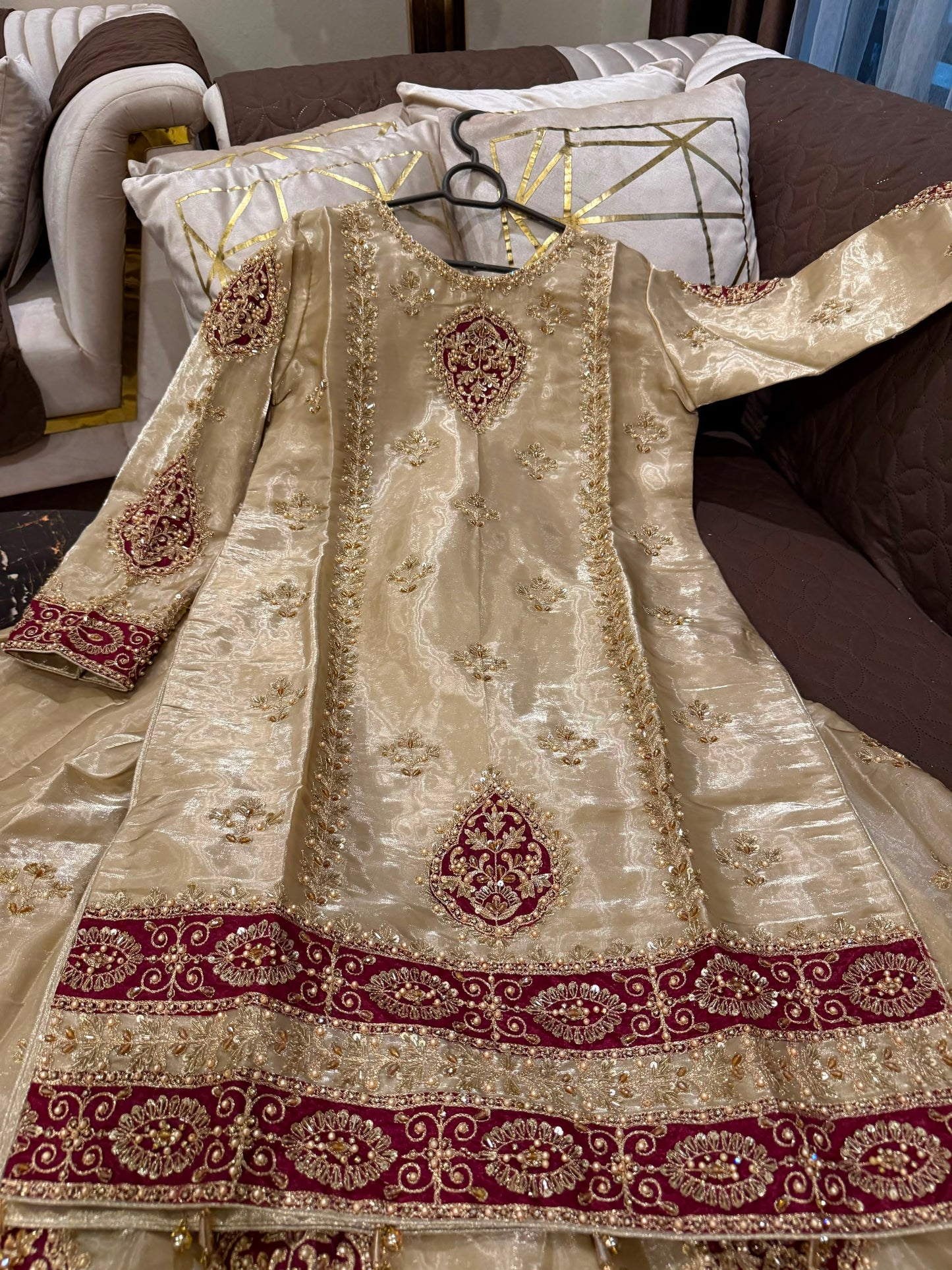 ZARA (gold beige)