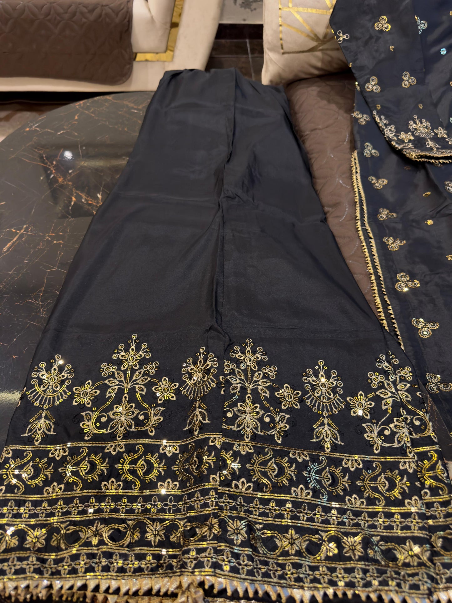 Foxglove (BLACK)