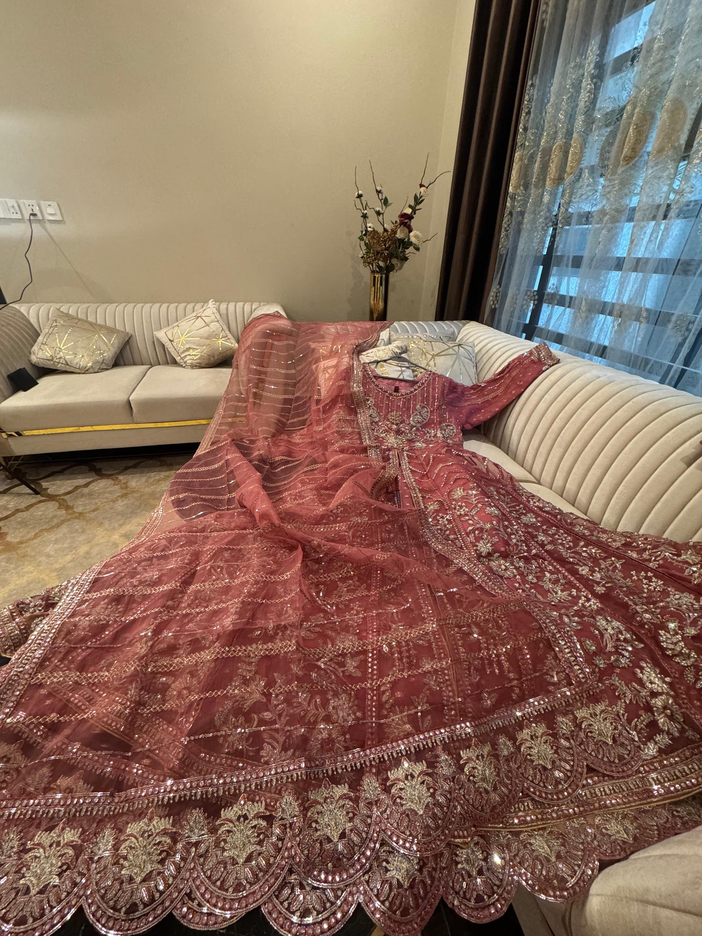 Anonemous (PEACHY PINK)