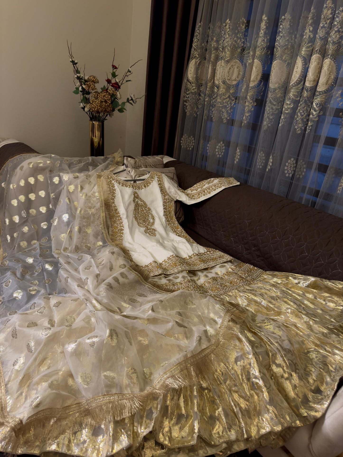 Camellia (WHITE GOLD)