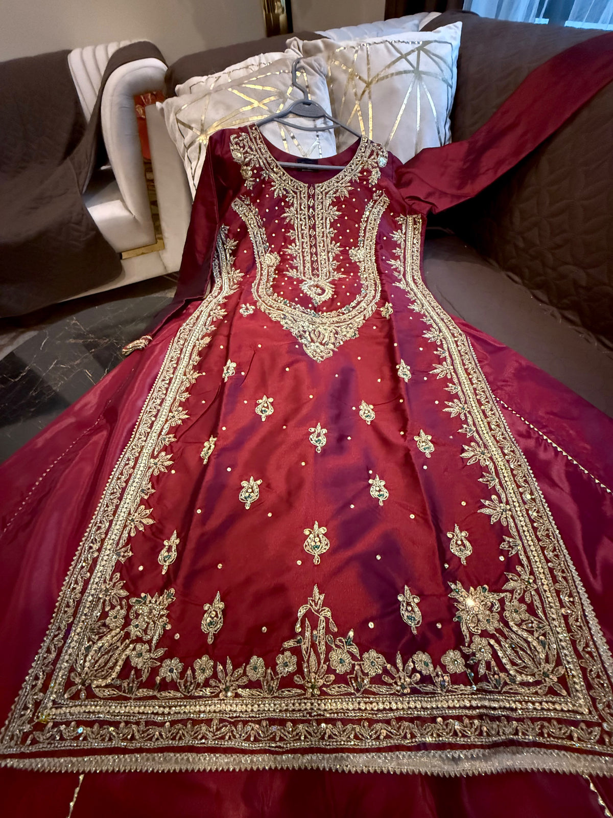 BANARASI HOMEMADE (MAROON)