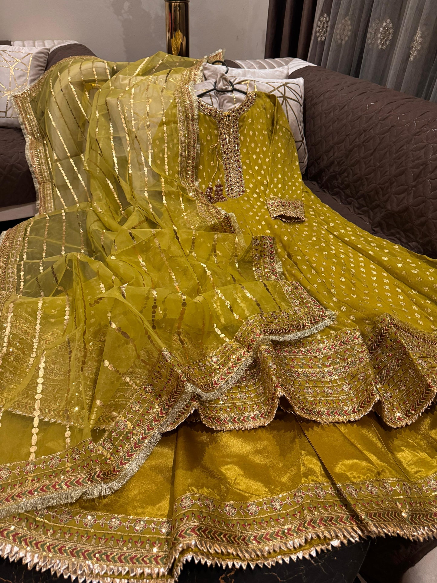 Hellebore (DHANI GREEN)