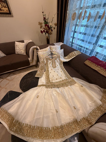 FAREESIA (White gold)