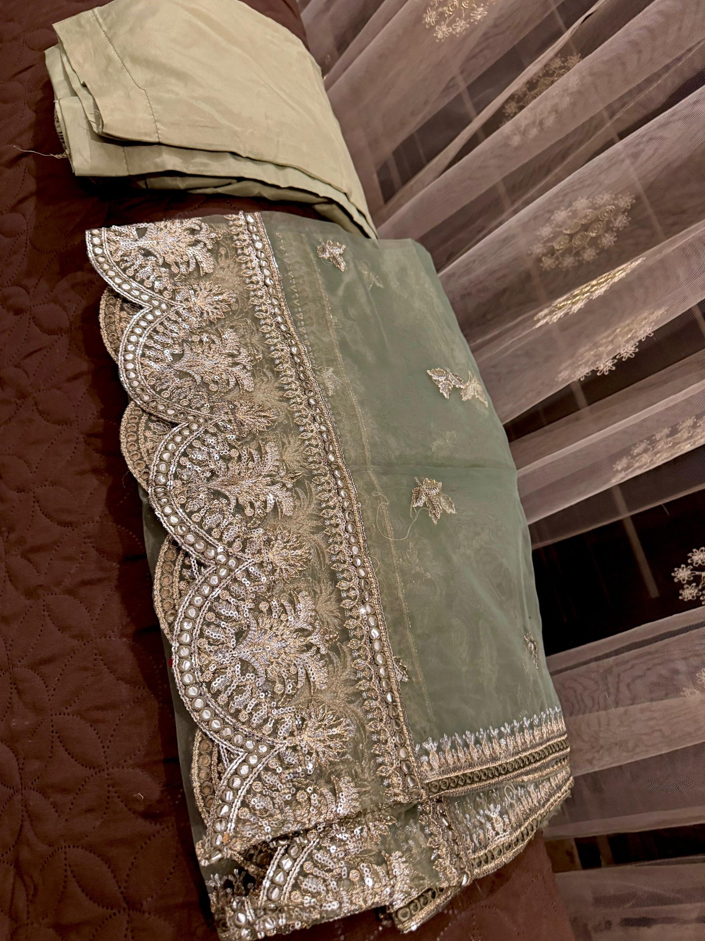 Anonemous (ICE MEHNDI GREEN)