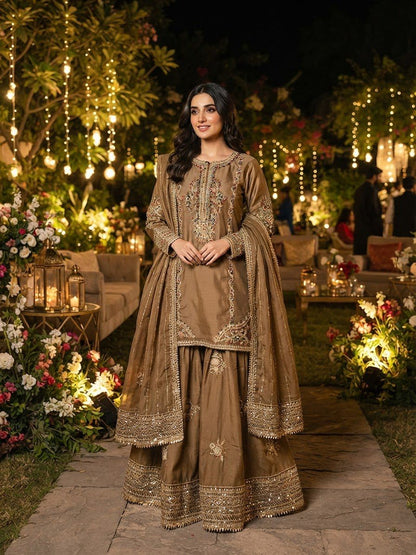 HANIYA (CAMEL BROWN)