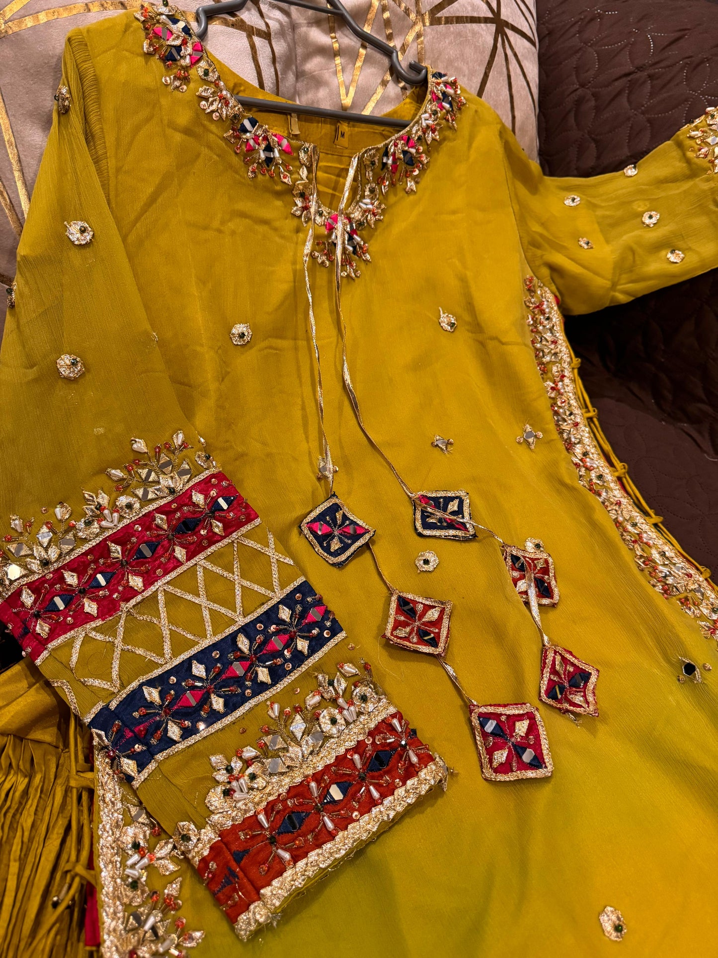 Dahlia (DHANI GREEN)