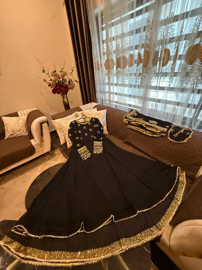 Wallflower (BLACK)