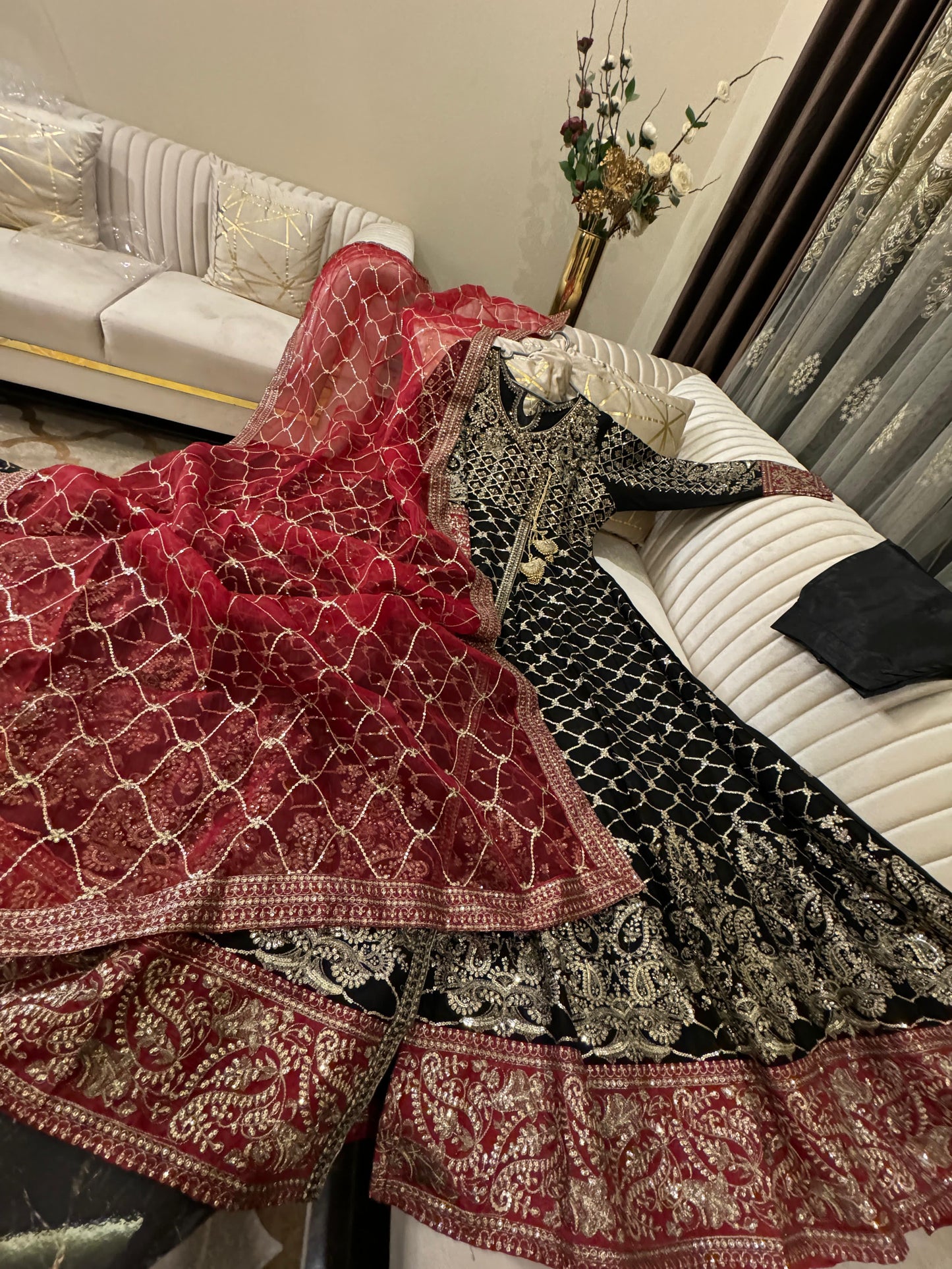 Gladiolus (BLACK and RED)