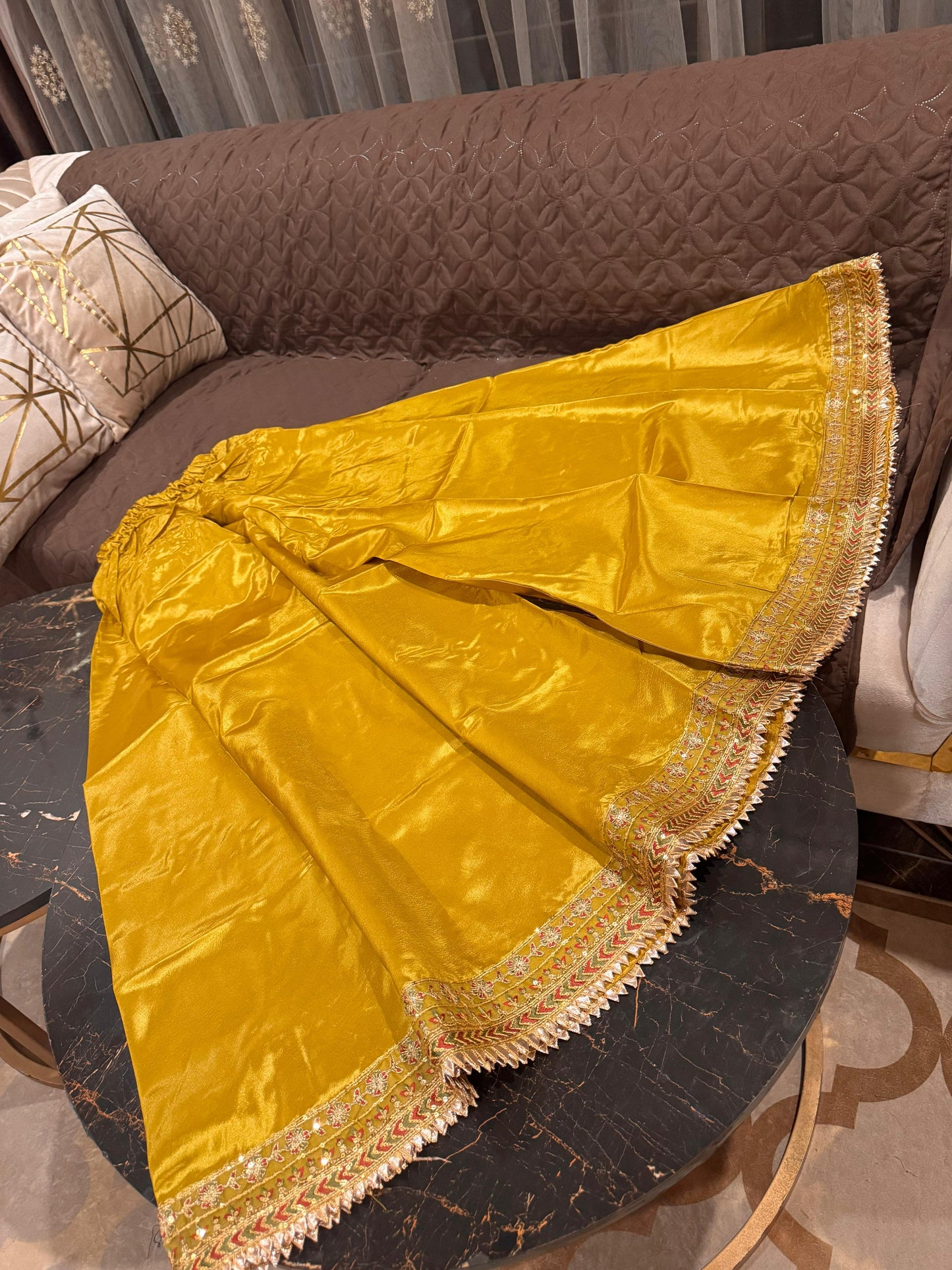 Hellebore (DHANI GREEN)