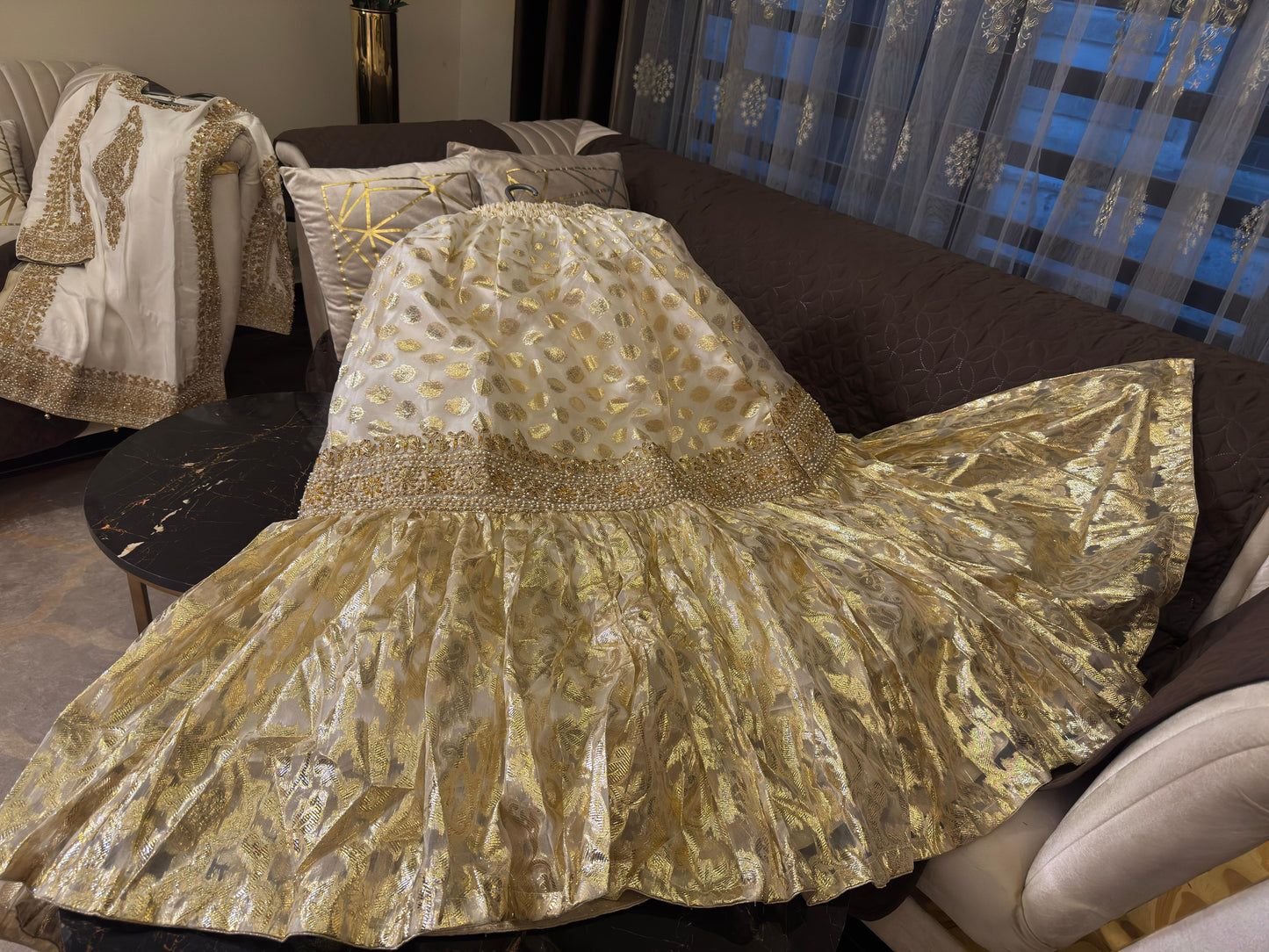 Camellia (WHITE GOLD)