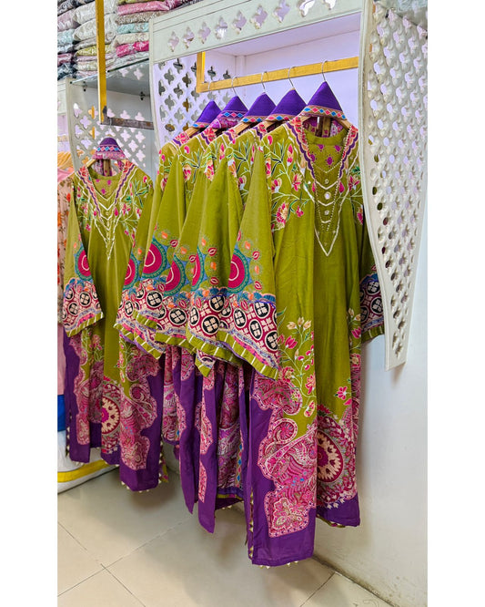 Dahlia (MEHNDI GREEN) kaftaan