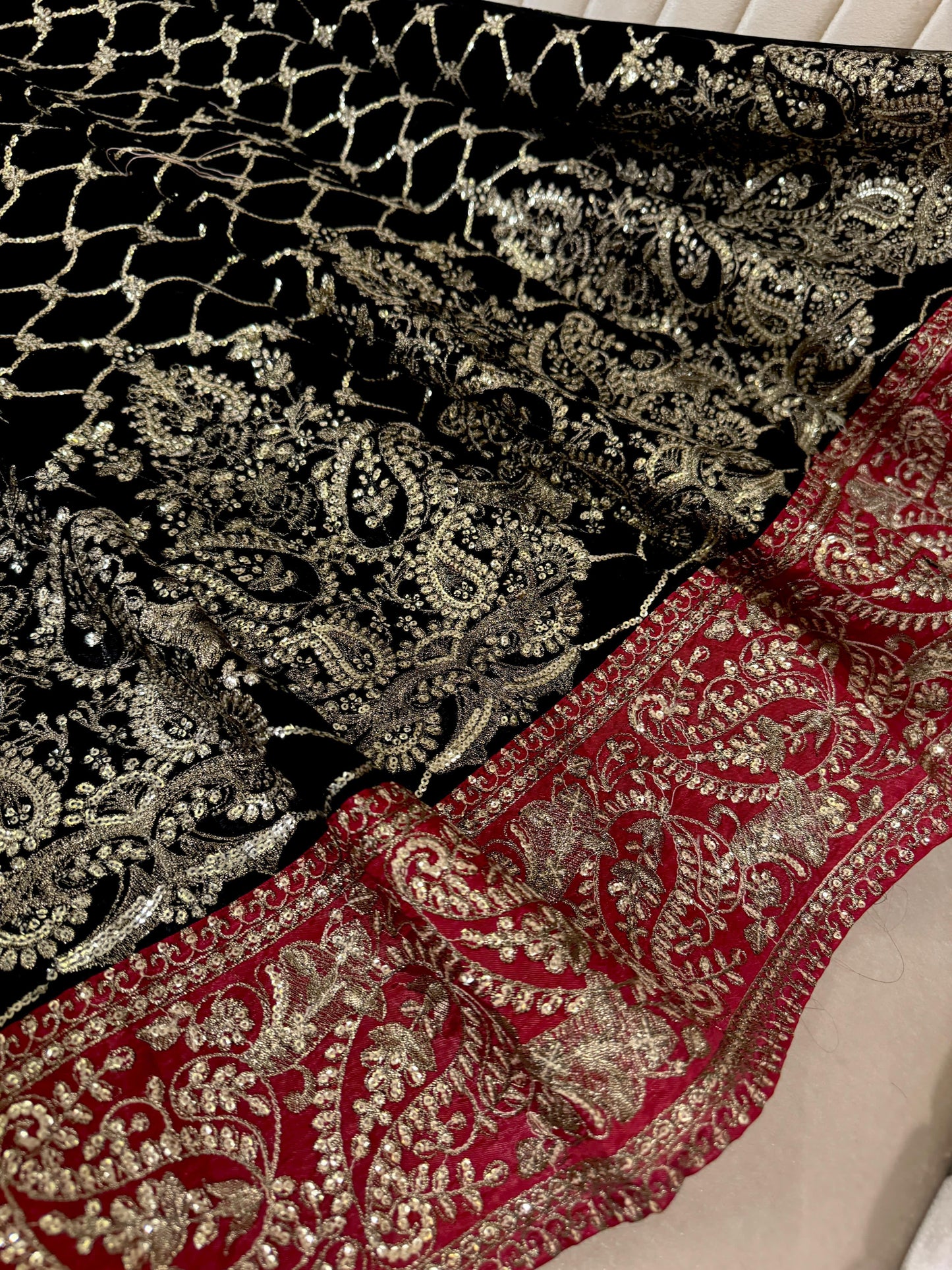 Gladiolus (BLACK and RED)