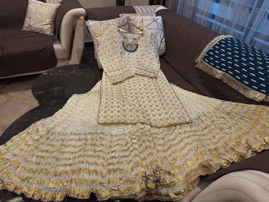 Jasmine (WHITE AND ZINC)