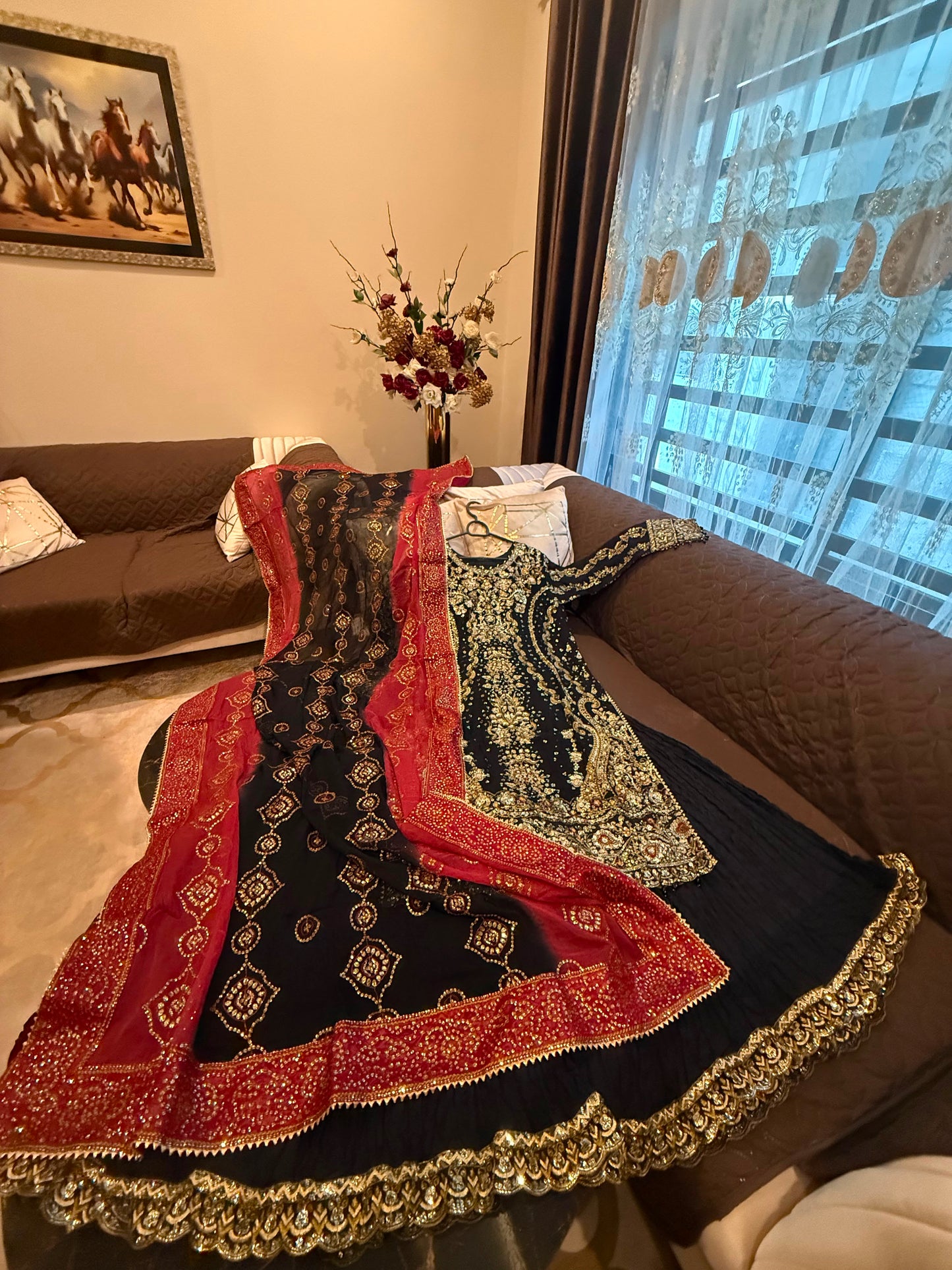 GULAAB (black)