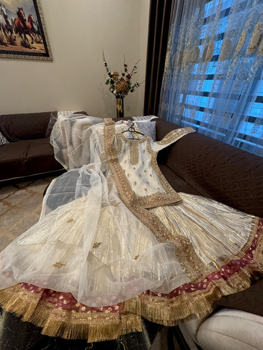 Freesia (WHITE GOLD)