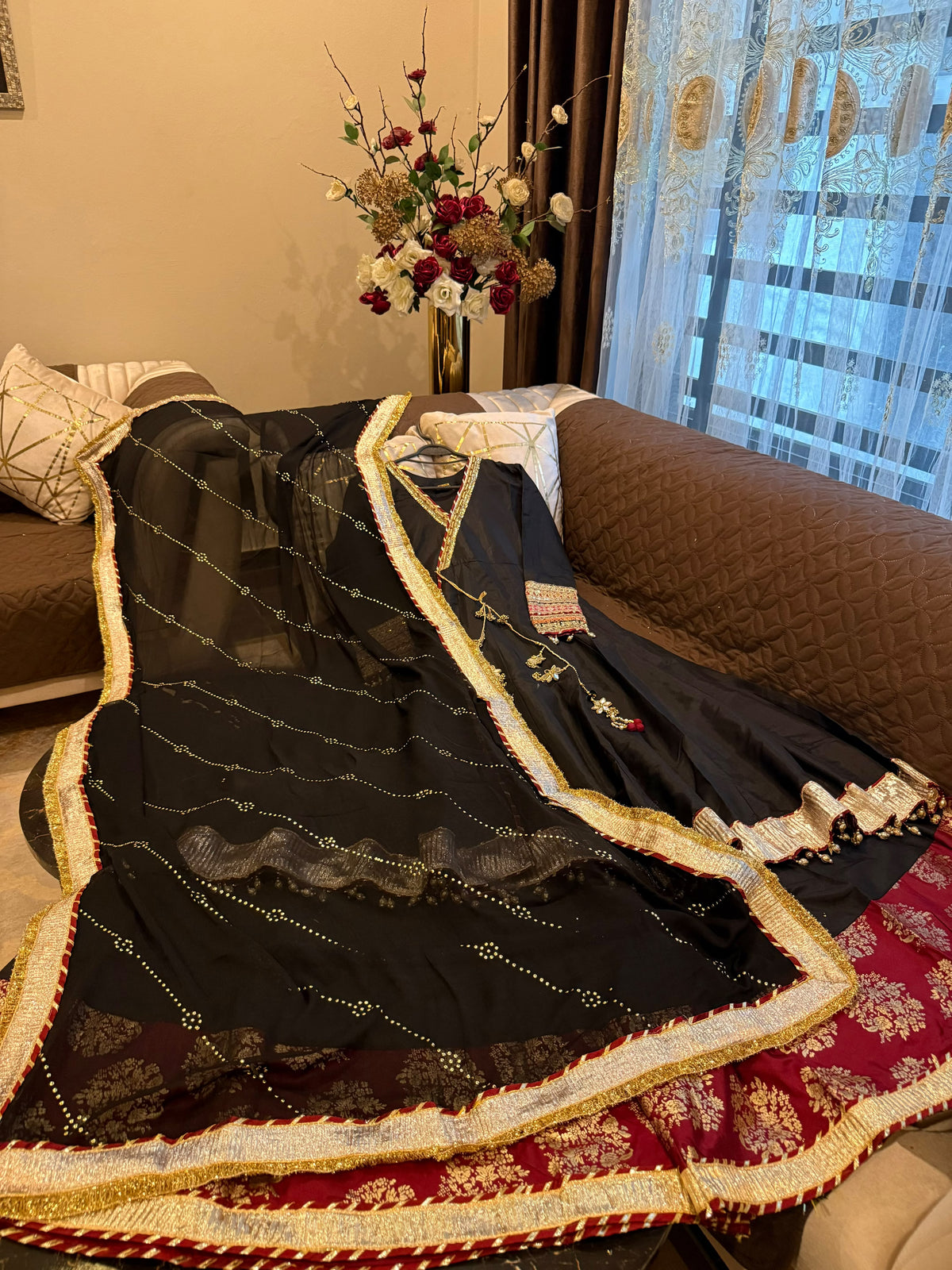 LAILA (BLACK)
