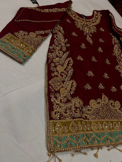 Jonquil (MAROON WITH MEHNDI GREEN)
